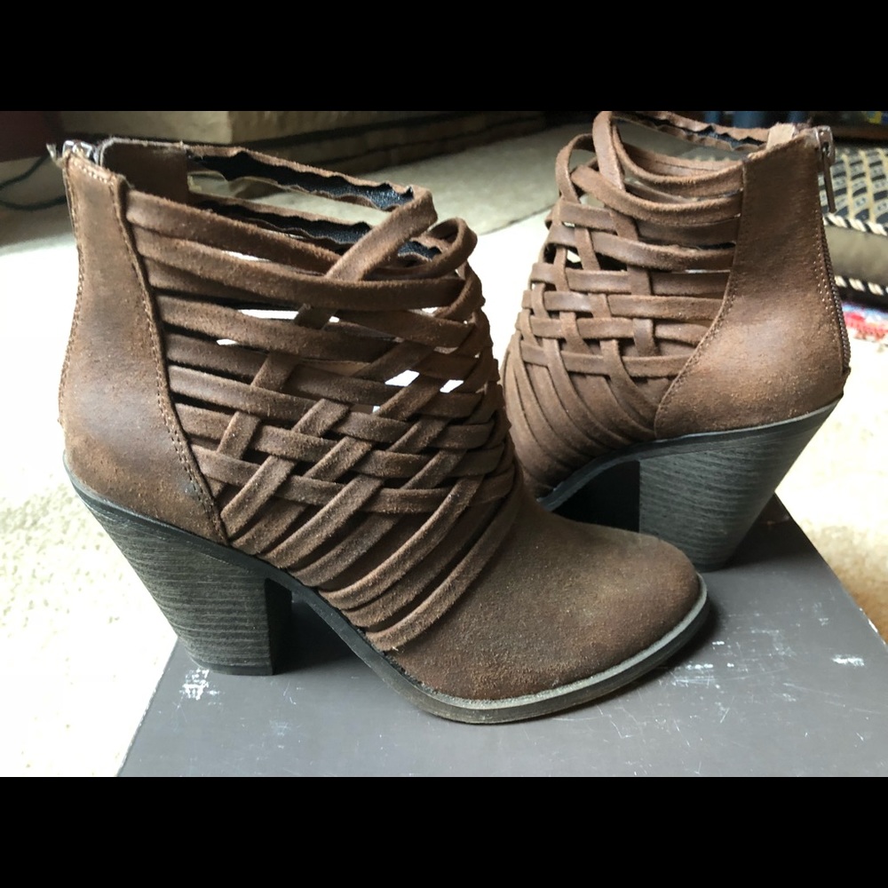 Rand new Fergalicious ankle booties